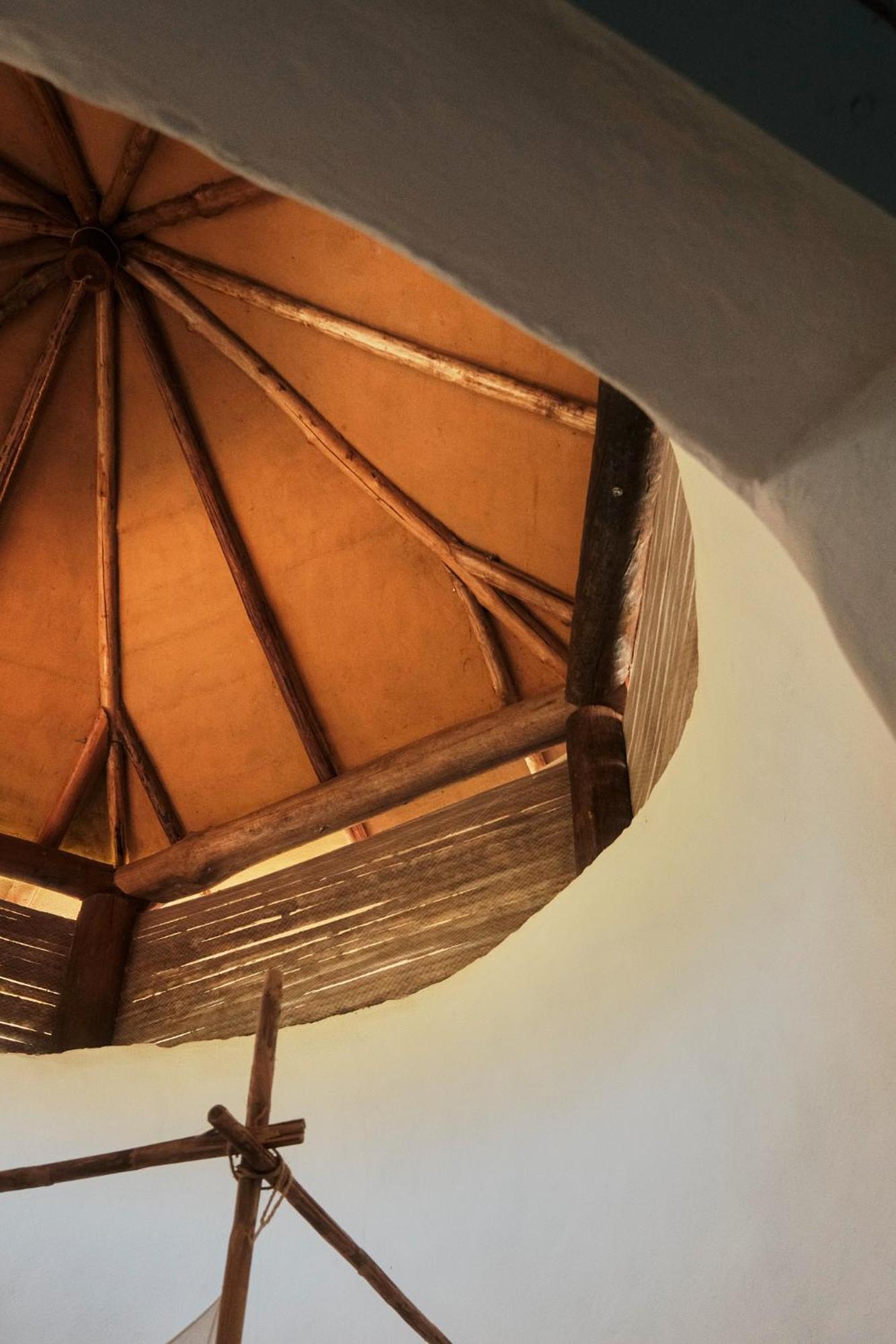Nomad Hostal - บาริชารา ภายนอก รูปภาพ